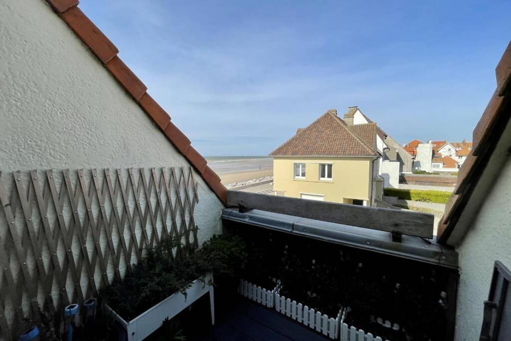 Duplex Avec Jacuzzi Vue Imprenable Sur La Baie De Wissant Apartman Kültér fotó