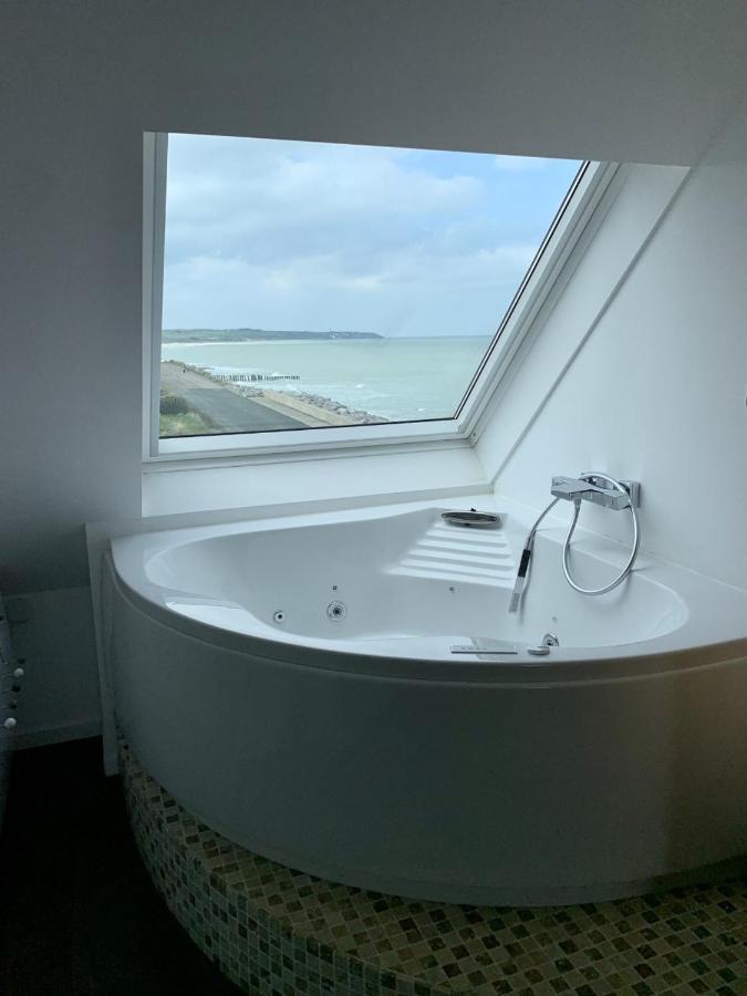 Duplex Avec Jacuzzi Vue Imprenable Sur La Baie De Wissant Apartman Kültér fotó